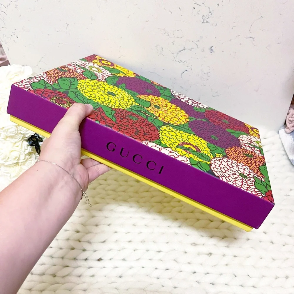Authentic Gucci ULTRA RARE Collector’s Limited Ed. Ken Scott Puzzle - Picture 2 of 14
